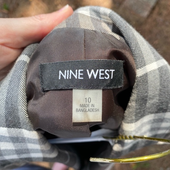 π³ HOST PICK! π² Black and Off-White Plaid Blazer - Picture 10 of 10